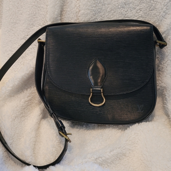 Louis Vuitton Handbags - Authentic Louis Vuitton Epi Leather St Cloud Shoulder / Crossbody Bag Purse